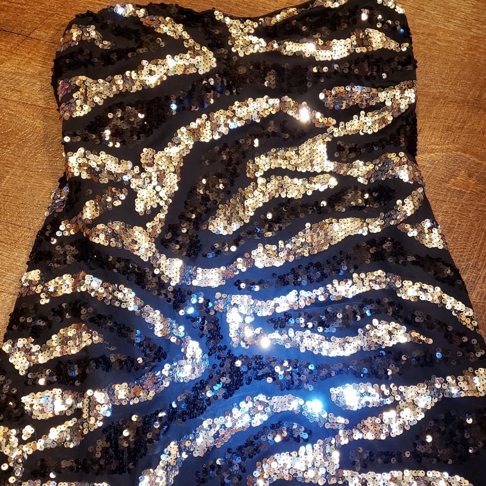 Glam Dress for young ladies.